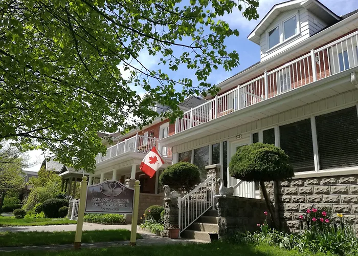 Ambassador'S Inn Next Door